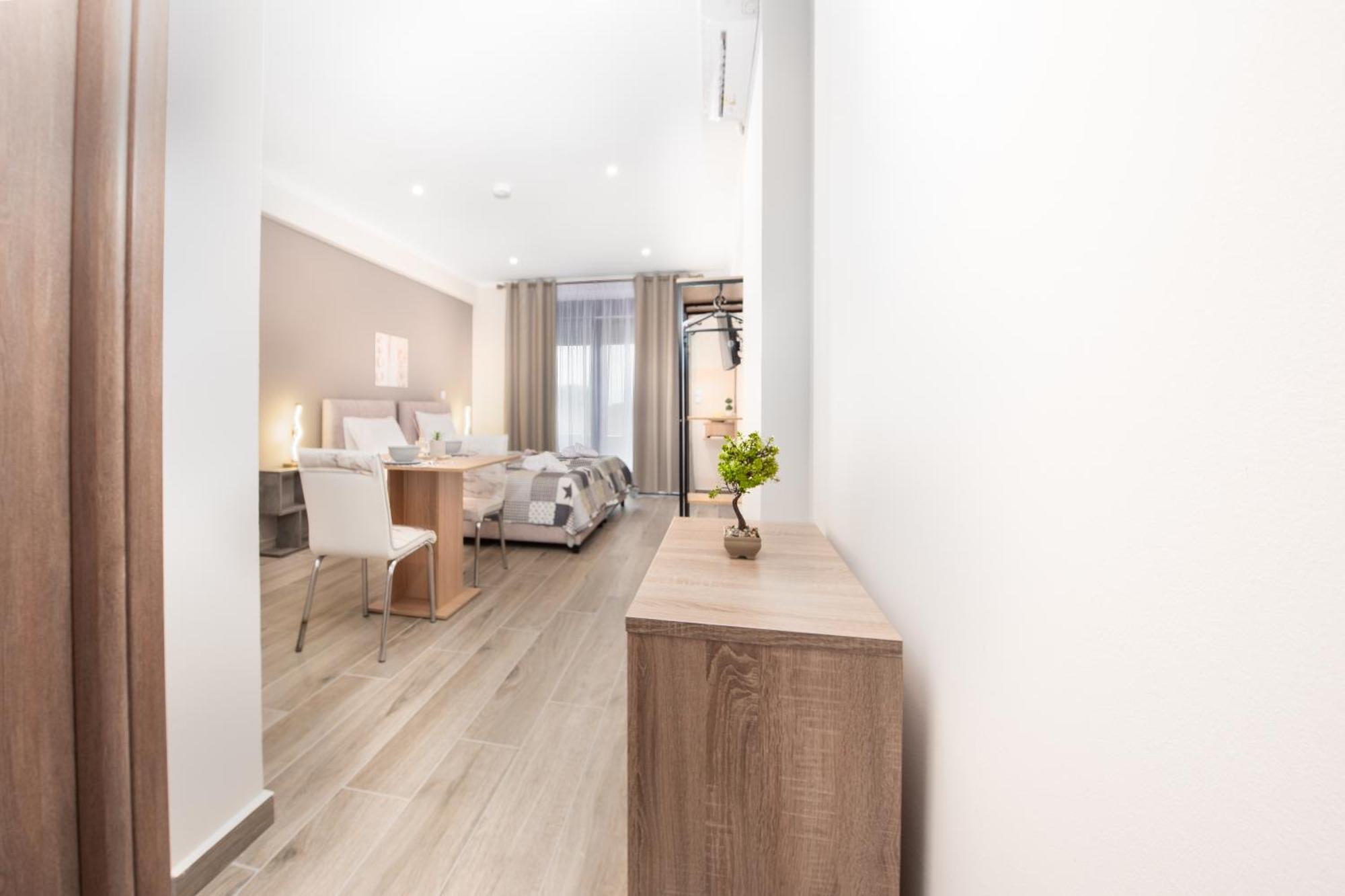 Apartment Oasis